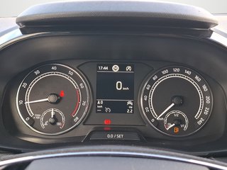 Skoda Fabia 1.0 TSI Ambition KLIMA / LED / DAB+ / NAVI / SITZHEIZUNG - bilder 2