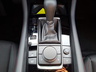 Mazda 3 2.5 e-SKYACTIV G 140PS 6AT Homura - bilder 4