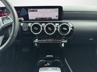 Mercedes-Benz A 220 4Matic Progressive AUTOMATIK / LED-HIGH / NAVI / SITZHEIZUNG - foto 4