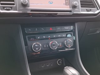 Seat Ateca FR 2.0 TSI 4Drive DSG / NAVI / ACC / KAMERA360 / STHZG - foto 9