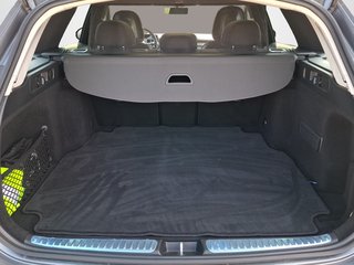 Mercedes-Benz C 180 T AMG Line AUTOMATIK / PANORAMA / AHK / NAVI / LED - bilder 9