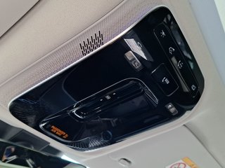 Mercedes-Benz C 180 T AMG Line AUTOMATIK / PANORAMA / AHK / NAVI / LED - bilder 14
