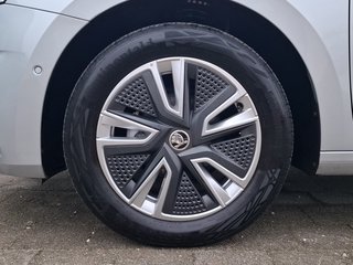 Skoda Fabia 1.0 TSI Ambition KLIMA / LED / ACC / NAVI / SITZHEIZUNG - bilder 8