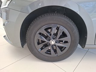 Skoda Fabia 1.0 TSI Ambition CLIMATRONIC / LED / SITZHEIZUNG / ALU - bilder 7