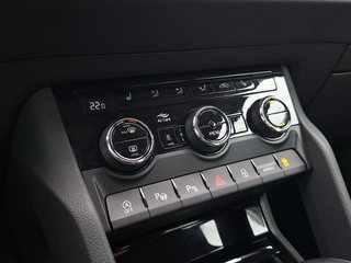 Skoda Karoq 1.5 TSI Clever DSG / KLIMA / NAVI / LED / STHZG - bilder 4