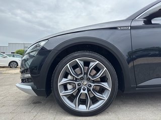 Skoda Superb Combi 2.0 TSI Scout 4x4 DSG / PANORAMA / AHK / STHZG - bilder 8