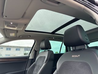 Skoda Superb Combi 2.0 TSI Scout 4x4 DSG / PANORAMA / AHK / STHZG - bilder 9