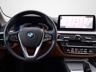 BMW 520 d Touring xDrive AUTOMATIK / LEDER / PANORAMA / STHZG - foto 1