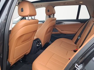 BMW 520 d Touring xDrive AUTOMATIK / LEDER / PANORAMA / STHZG - foto 5