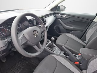 Skoda Kamiq 1.0 TSI Active OPF KLIMA / AHK / SMART-LINK / SITZHEIZUNG - bilder 4