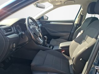 Skoda Superb Combi 1.4 TSI ACT Ambition KLIMA / AHK / CANTON / NAVI - bilder 4