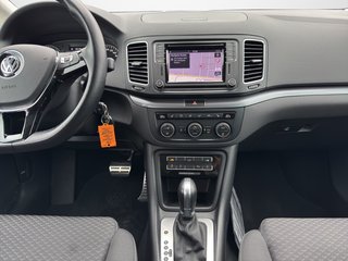 Volkswagen Sharan 1.4 TSI Active DSG / KLIMA / BI-XENON / NAVI / STHZG - foto 9