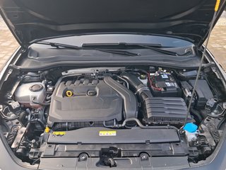 SEAT Leon Sportstourer 1.5 eTSI Xcellence DSG / KLIMA / NAVI / VOLL-LED - bilder 6