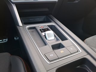 SEAT Leon FR 1.5 eTSI DSG / AHK / PANORAMA / VOLL-LED / NAVI / E-SITZE - bilder 4