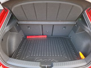 SEAT Leon FR 1.5 eTSI DSG / AHK / PANORAMA / VOLL-LED / NAVI / E-SITZE - bilder 6