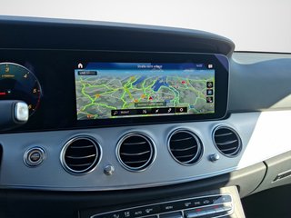 Mercedes-Benz E 220 d T Avantgarde AUTOMATIK / LED / AHK / NAVI / SITZHEIZUNG - bilder 8