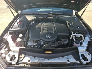 Mercedes-Benz E 220 d T Avantgarde AUTOMATIK / LED / AHK / NAVI / SITZHEIZUNG - bilder 11