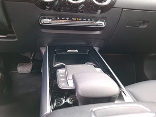 Mercedes-Benz GLA 220 d Progressive AUTOMATIK / LED / NAVI / SITZHEIZUNG - bilder 9