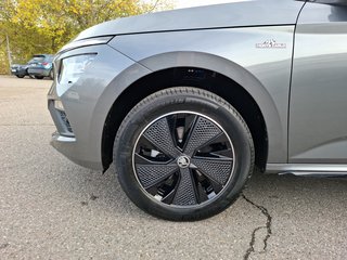 Skoda Kamiq 1.5 TSI Monte Carlo DSG / AHK / PANORAMA / MATRIX / SITZHEIZUNG - bilder 8