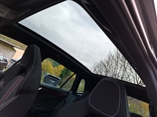 Skoda Kamiq 1.5 TSI Monte Carlo DSG / AHK / PANORAMA / MATRIX / SITZHEIZUNG - bilder 9