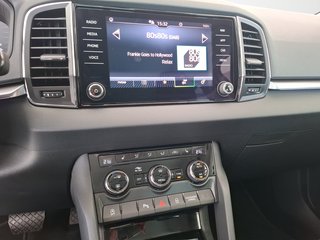 Skoda Karoq 1.5 TSI Tour DSG / AHK / MATRIX-LED / NAVI / SITZHEIZUNG - bilder 3