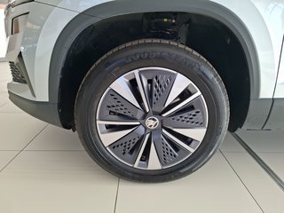 Skoda Karoq 1.5 TSI Tour DSG / AHK / MATRIX-LED / NAVI / SITZHEIZUNG - bilder 8