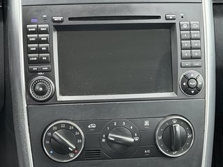 Mercedes-Benz B 180 TÜV & Service Neu / Teilleder / SHZ / NAV - bilder 18