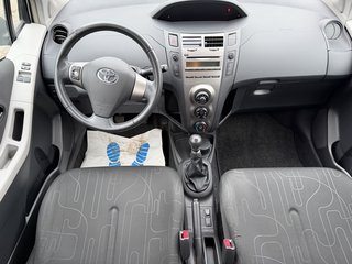 Toyota Yaris Cool+ 1.3 / TÜV / RelaxGarantie / 1.Hand - foto 13