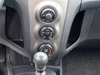 Toyota Yaris Cool+ 1.3 / TÜV / RelaxGarantie / 1.Hand - foto 15