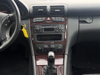 Mercedes-Benz C 200 Kompressor Elegance / SHZ / TÜV 11-25 - photo 15