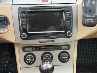 Volkswagen Passat Variant Sportline Nav/ SHZ/ Vollleder / - bilder 14