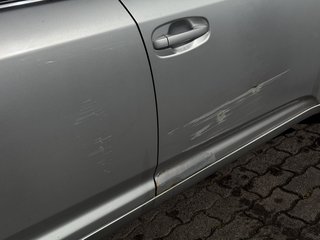 Toyota Avensis Kombi Executive/NAV/ KAM/ AUTOMATIK /SHZ - bilder 9
