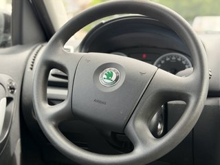 Skoda Roomster Style 1.6/TÜV Neu/Bremsen V.&H. Neu/SHZ - bilder 13