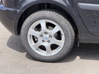Skoda Roomster Style 1.6/TÜV Neu/Bremsen V.&H. Neu/SHZ - bilder 10