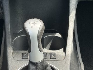 Skoda Roomster Style 1.6/TÜV Neu/Bremsen V.&H. Neu/SHZ - bilder 17