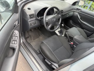 Toyota Avensis 1.8 VVT-i Travel Lim.  /NAVI/Klimatronic - foto 11