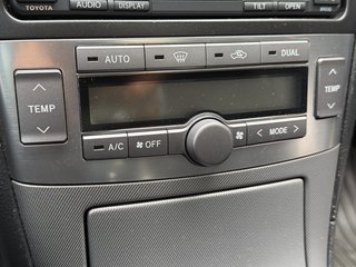 Toyota Avensis 1.8 VVT-i Travel Lim.  /NAVI/Klimatronic - foto 15