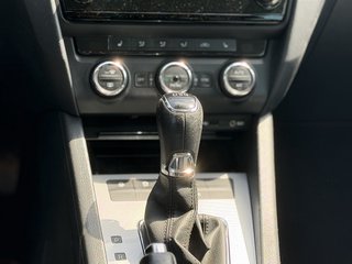 Skoda Octavia Combi Style Teilleder/Euro6/BI-XEN/DSG - bilder 20