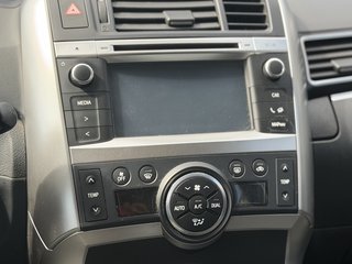 Toyota Verso SkyView Edition KAM/PANO/ - bilder 15