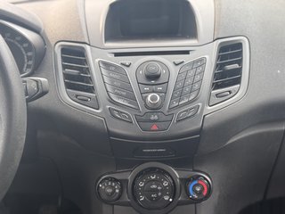 Ford Fiesta Sync Edition SHZ/ - bilder 13