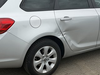 Opel Astra J Sports Tourer Style. / TÜV / 1.Hand - bilder 10