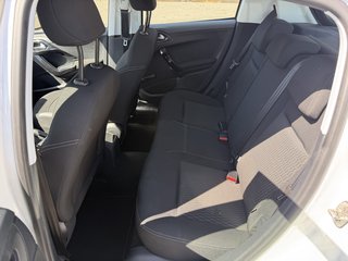Peugeot 208 Active AC / Pure TECH / 1.2 / Euro6 - photo 12