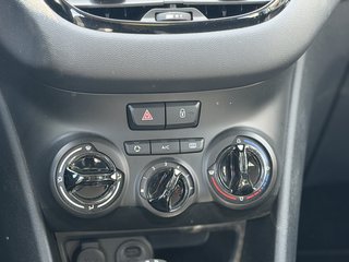 Peugeot 208 Active AC / Pure TECH / 1.2 / Euro6 - photo 18