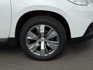 Peugeot 2008 Allure NAV / Teilleder / Automatik - foto 8