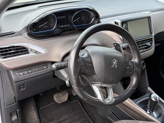 Peugeot 2008 Allure NAV / Teilleder / Automatik - foto 12