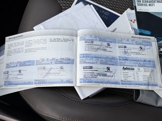 Peugeot 2008 Allure NAV / Teilleder / Automatik - foto 19