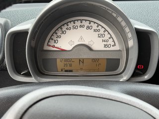 smart fortwo coupe Micro Hybrid Drive 52kW / AC/ Pano - photo 15