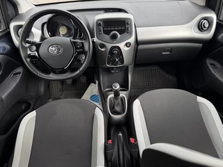 Toyota AYGO x / Euro 6 / TÜV/ Inspektion/ Garantie - bilder 11