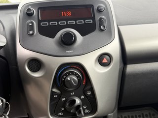 Toyota AYGO x / Euro 6 / TÜV/ Inspektion/ Garantie - bilder 18