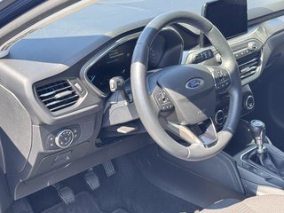 Ford Focus Turnier Titanium/Navi/TURBOSCHADEN/ 2.0l - bilder 10